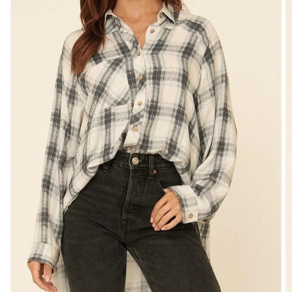 Promesa Tops - Plaid Button Up Shirt Oversized Flannel Transition Fall Casual White Blue Small